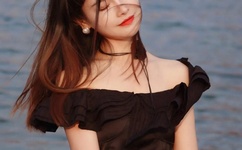 美女被扒开胸罩射精网站视频